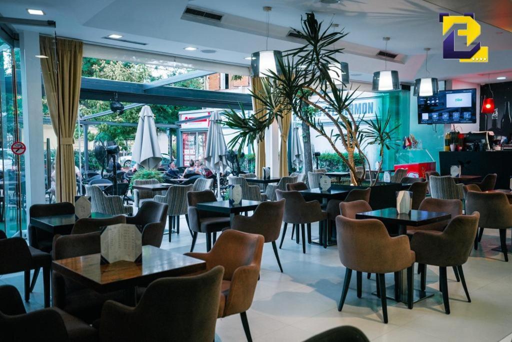 Hotel Bermon Tirana Exterior photo